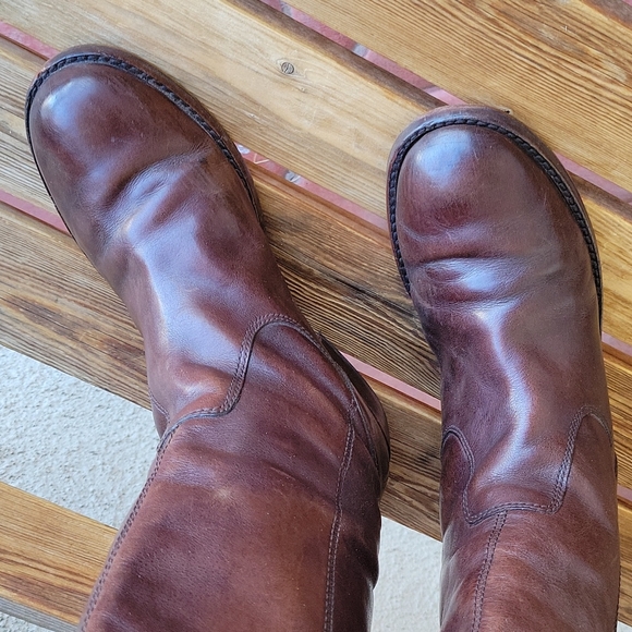 Coach Joel leather riding boots. Size 6 1/2. Brown. Very good condition. - Picture 6 of 7